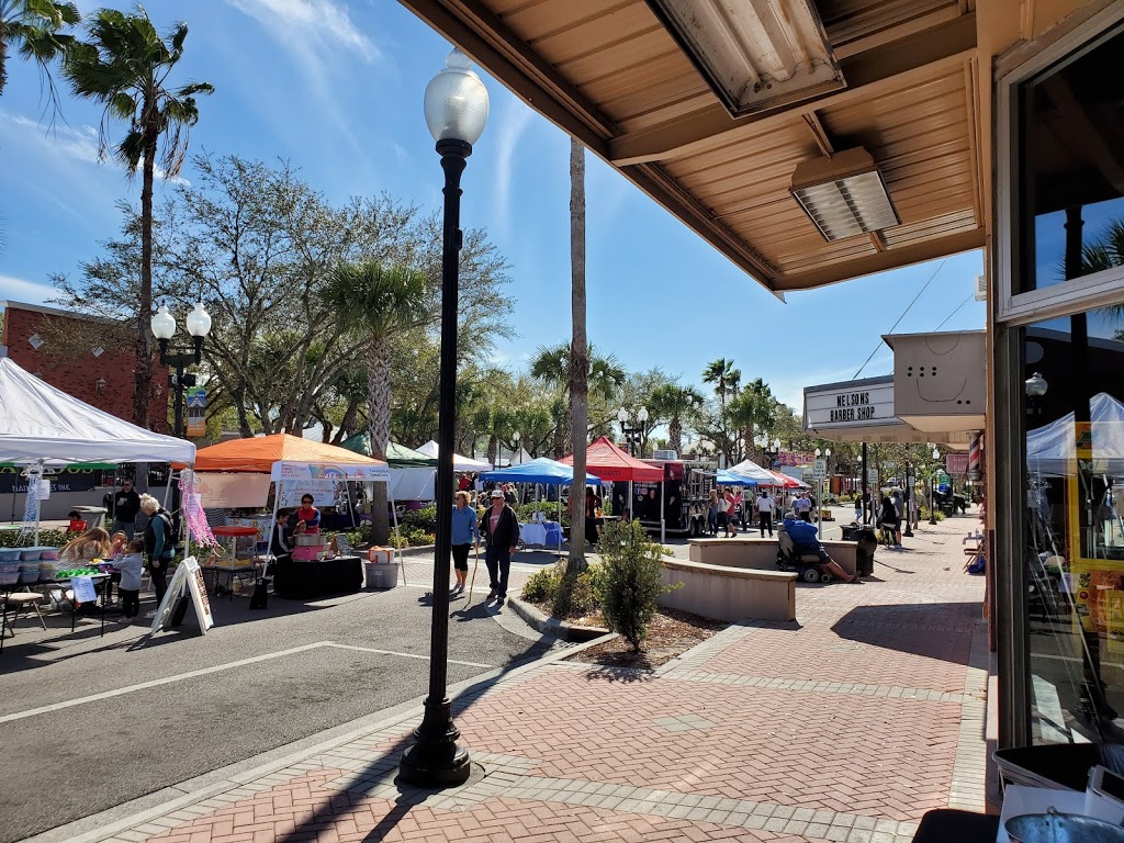 Mainstreet Billiards | restaurant | 38529 5th Ave, Zephyrhills, FL 33542, USA | 8133642220 OR +1 813-364-2220