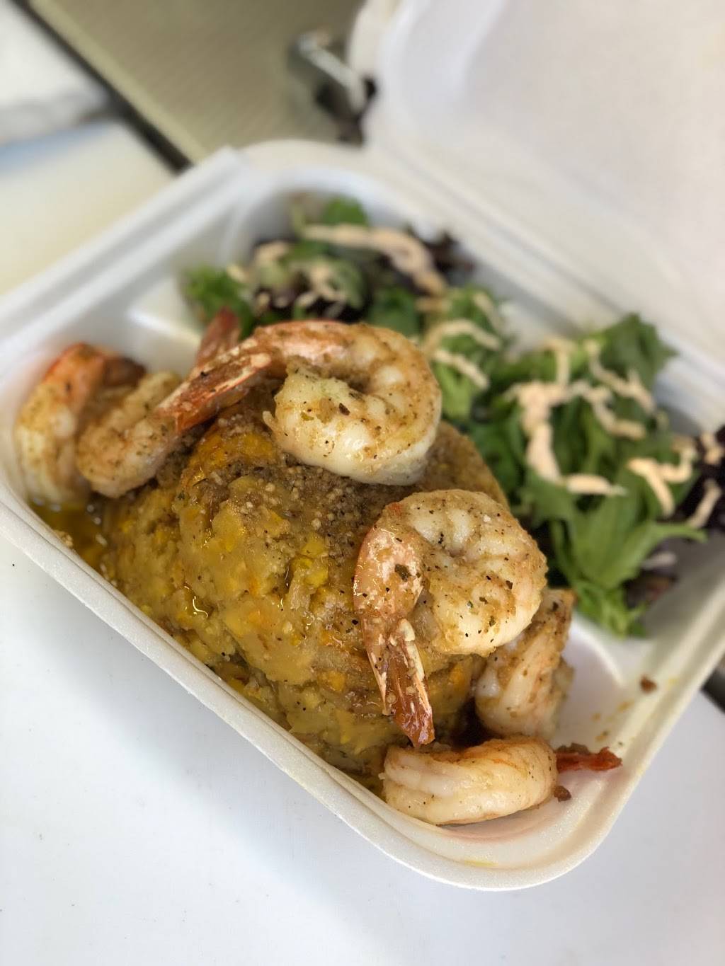 Omis Grill Latin American Food Truck | restaurant | 2630 W Waters Ave, Tampa, FL 33614, USA | 8137585807 OR +1 813-758-5807