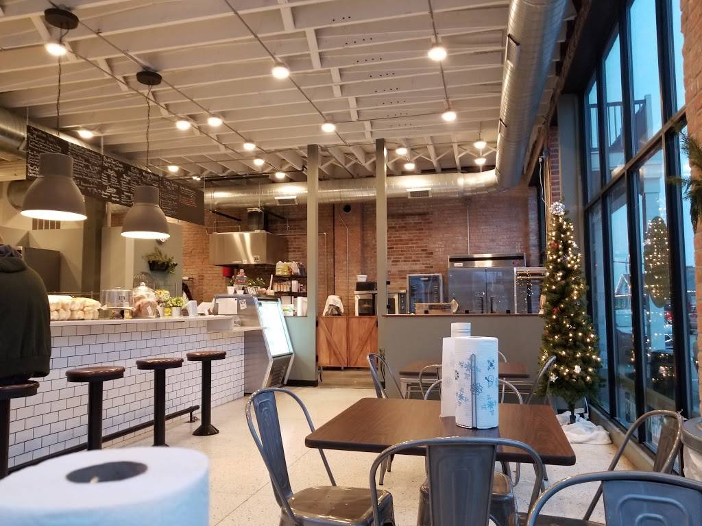 Micasa Sub Shop | restaurant | 122 E Market St, Red Bud, IL 62278, USA | 6182823733 OR +1 618-282-3733