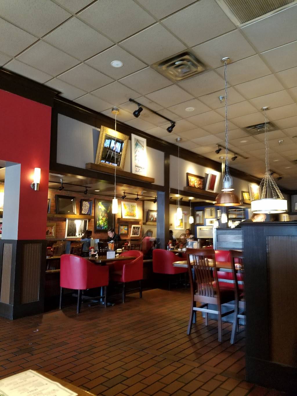 TGI Fridays | restaurant | 6751-B Frontier Dr, Springfield, VA 22150, USA | 7039222130 OR +1 703-922-2130