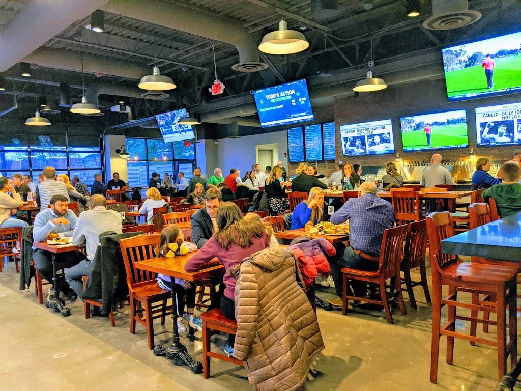 Sly Fox Taphouse at the Grove | restaurant | 20 Liberty Blvd #100, Malvern, PA 19355, USA | 4843283567 OR +1 484-328-3567