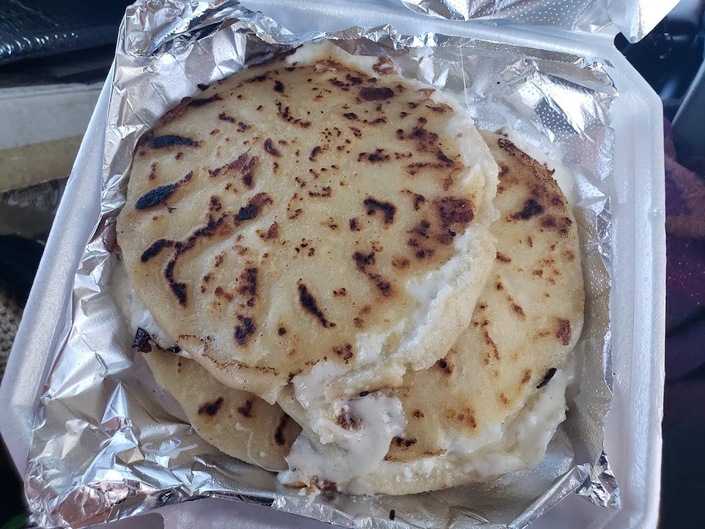 La Loncherita Salvadoreña | restaurant | 1741 Llano St, Santa Fe, NM 87505, USA | 5053162228 OR +1 505-316-2228