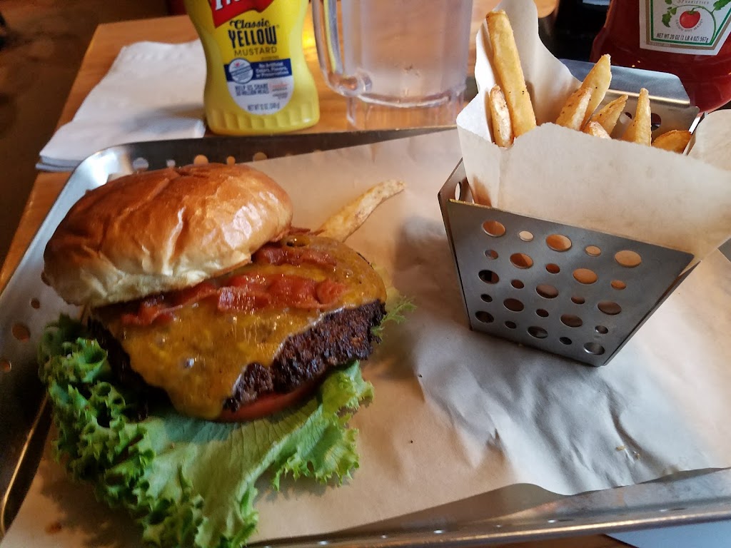 Chilis Grill & Bar | restaurant | 4701 US-90, Pace, FL 32571, USA | 8509945525 OR +1 850-994-5525