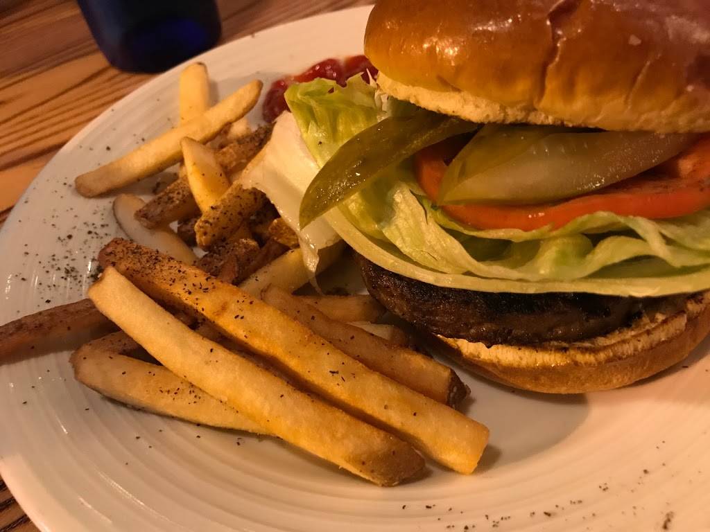 The Mirage Restaurant | restaurant | 10255 W Irving Park Rd, Schiller Park, IL 60176, USA | 8476714230 OR +1 847-671-4230