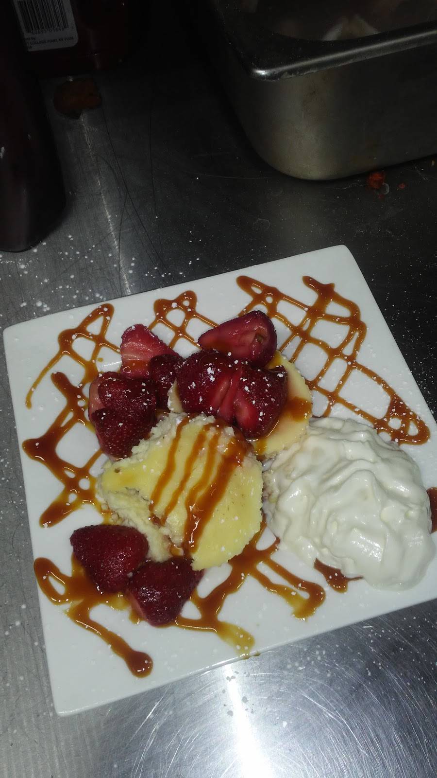 Skooters | restaurant | 323 E Main St, Mascoutah, IL 62258, USA | 6185664722 OR +1 618-566-4722