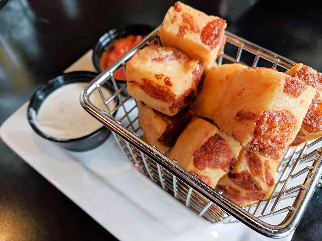 Flannerys MKE | restaurant | 425 E Wells St, Milwaukee, WI 53202, USA | 4142788586 OR +1 414-278-8586