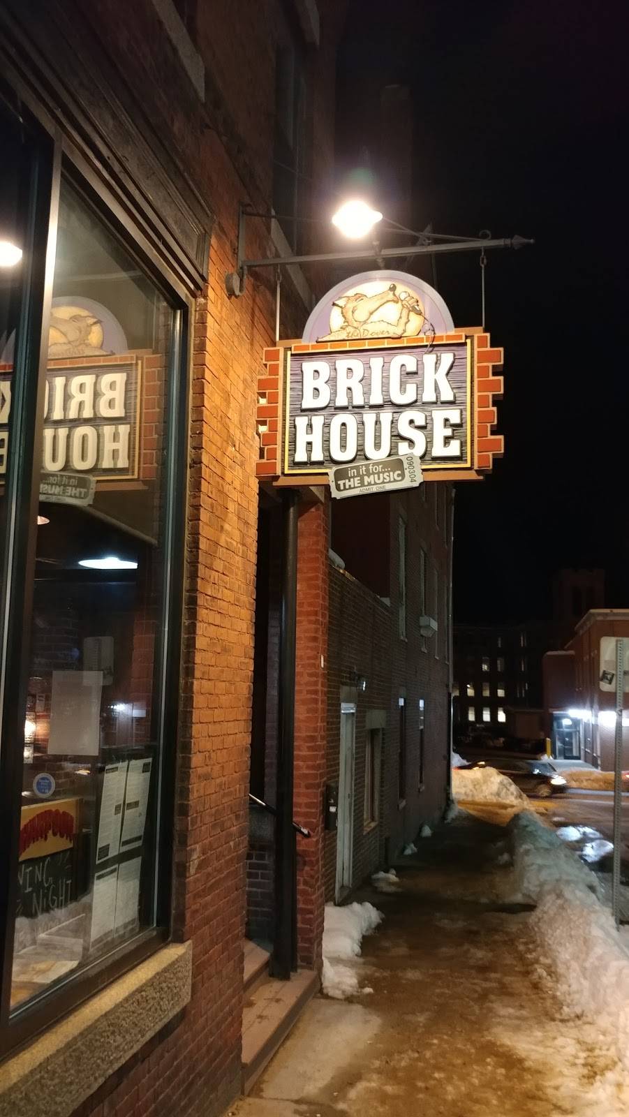 Dover Brickhouse | restaurant | 2 Orchard St, Dover, NH 03820, USA | 6037493838 OR +1 603-749-3838
