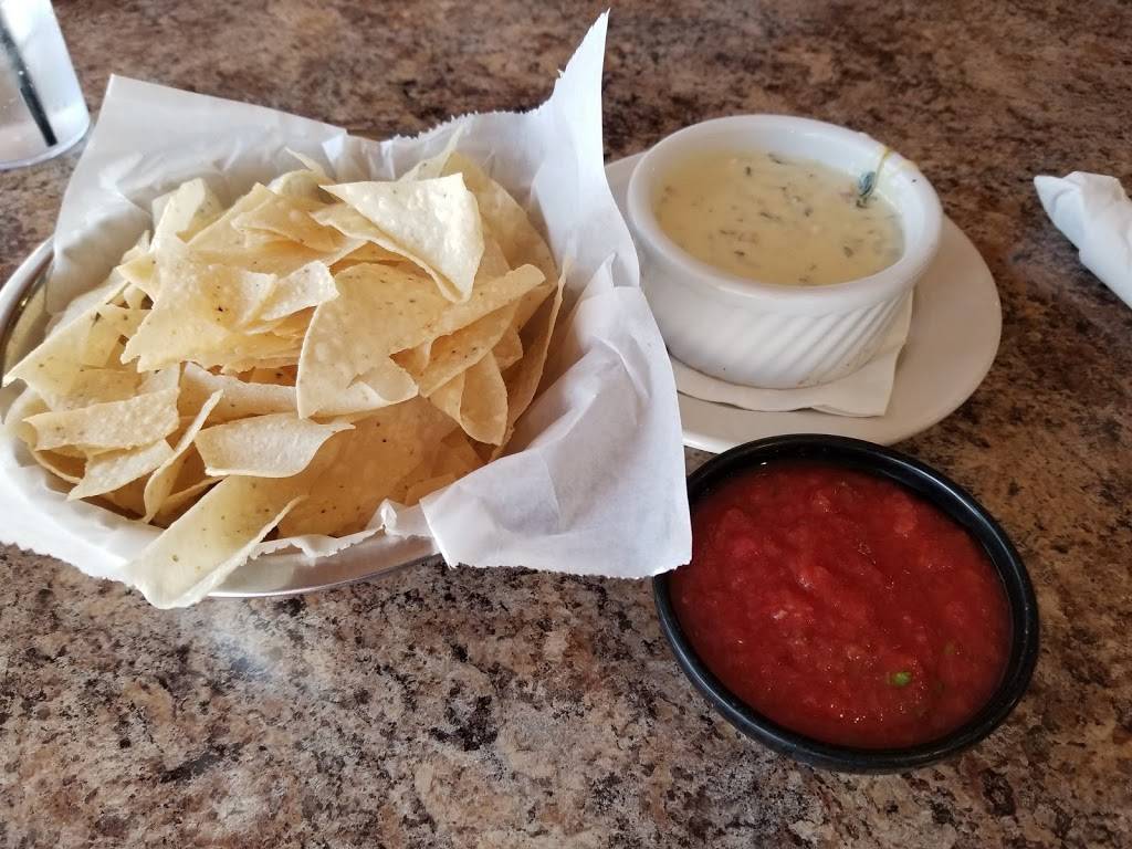 Fronteras Mexican Restaurant and Cantina | restaurant | 7779 Quivira Rd, Lenexa, KS 66216, USA | 9139621369 OR +1 913-962-1369