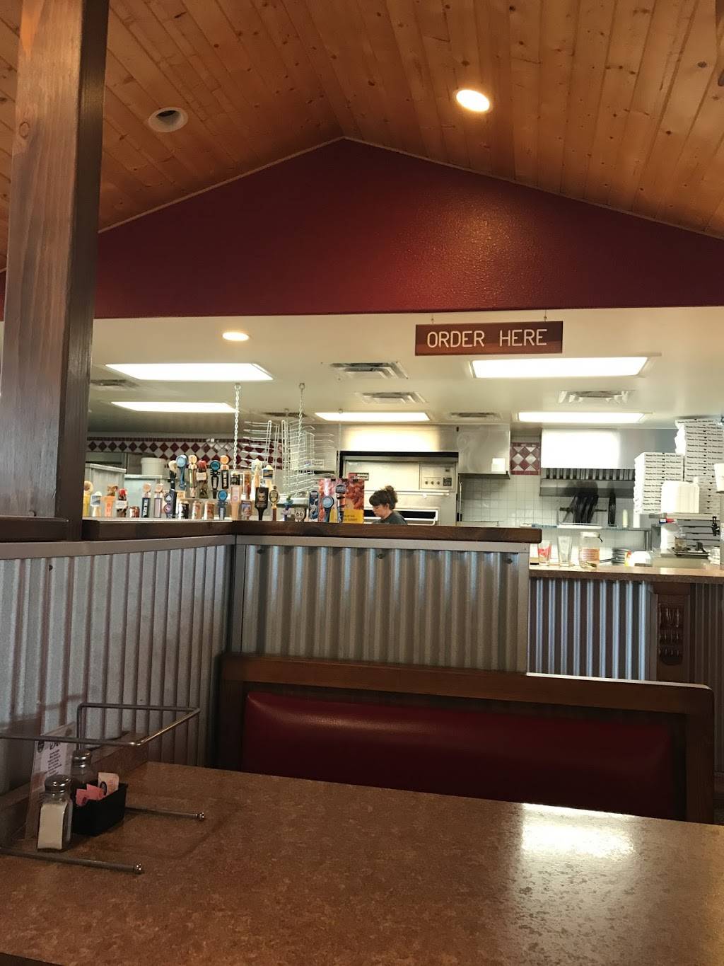 Pizza Barn | restaurant | 11 Plaza Loop, Edgewood, NM 87015, USA | 5052862700 OR +1 505-286-2700
