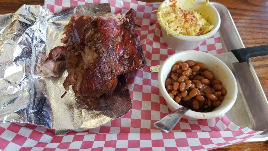 Pig n Pepper BBQ | restaurant | 214 US-64, Alma, AR 72921, USA | 4796322748 OR +1 479-632-2748