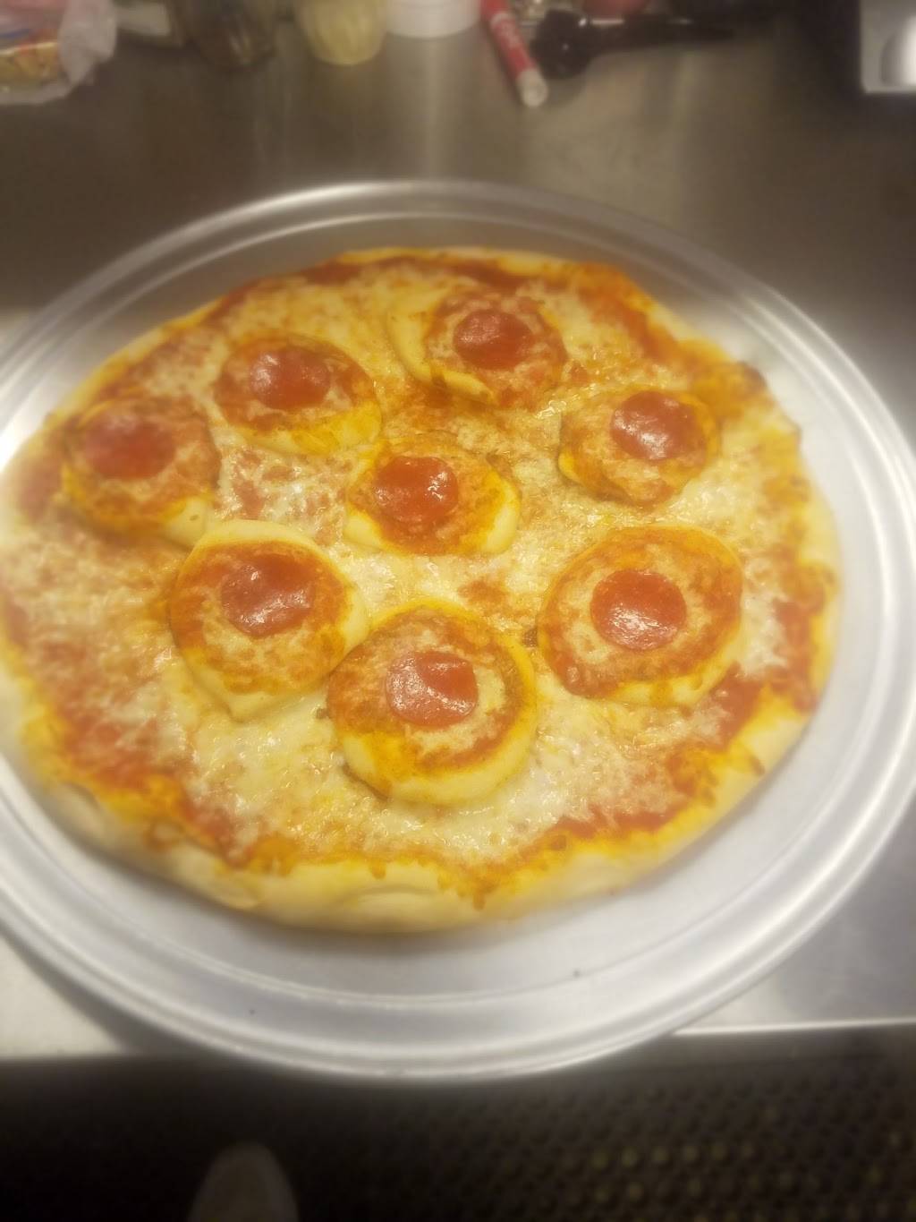 Top Dog Pizza and Burgers | meal delivery | 1601 N High St j, Millville, NJ 08332, USA | 8563273274 OR +1 856-327-3274