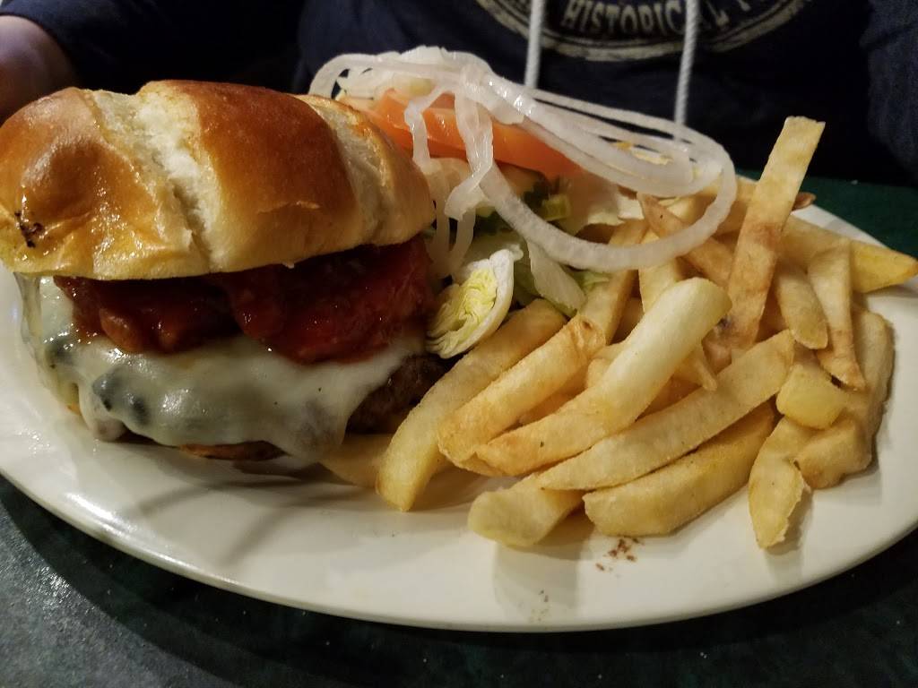 Turtles Tap | restaurant | 100 E Waverly St, Morris, IL 60450, USA | 8159423664 OR +1 815-942-3664