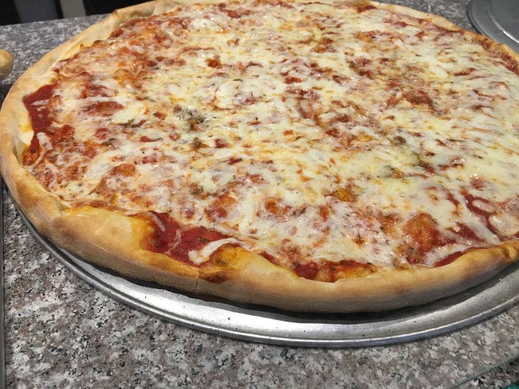 New York Style Pizza & Gyros | restaurant | 2707 Race St #121, Fort Worth, TX 76111, USA | 8172222433 OR +1 817-222-2433