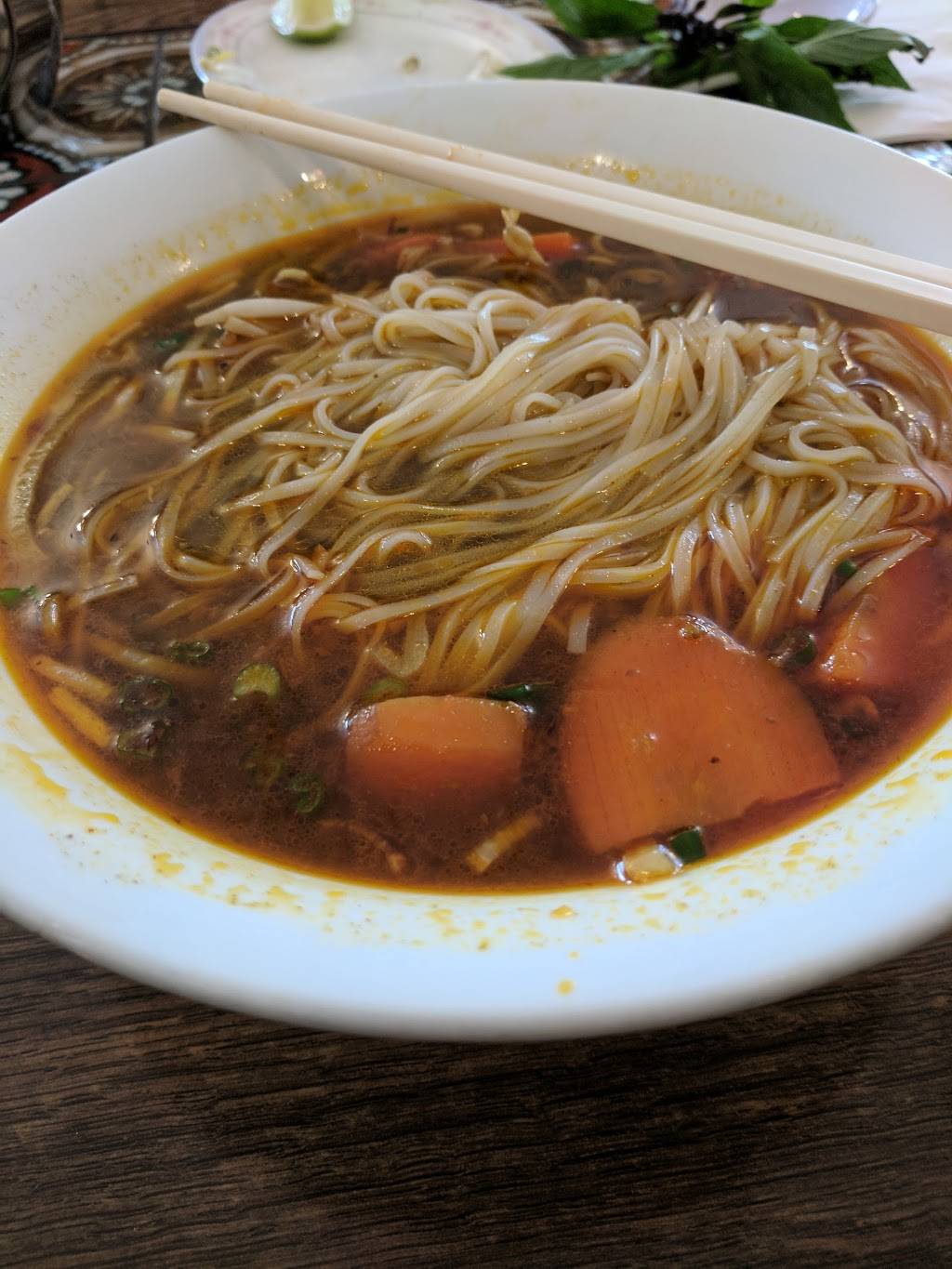 Pho Kinh Do Vietnamese Thai | restaurant | 650 Woodlawn Rd W, Guelph, ON N1K 1B8, Canada | 5197801144 OR +1 519-780-1144