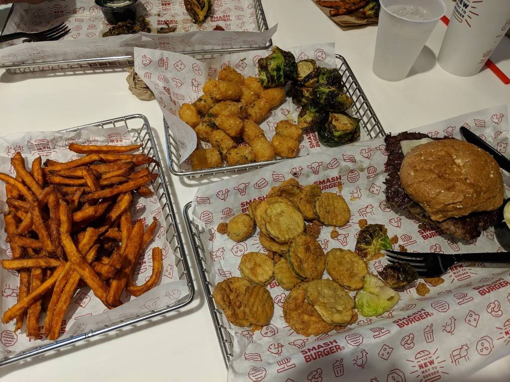 Smashburger | restaurant | 1608 Marcus Ave, New Hyde Park, NY 11040, USA | 5162331844 OR +1 516-233-1844