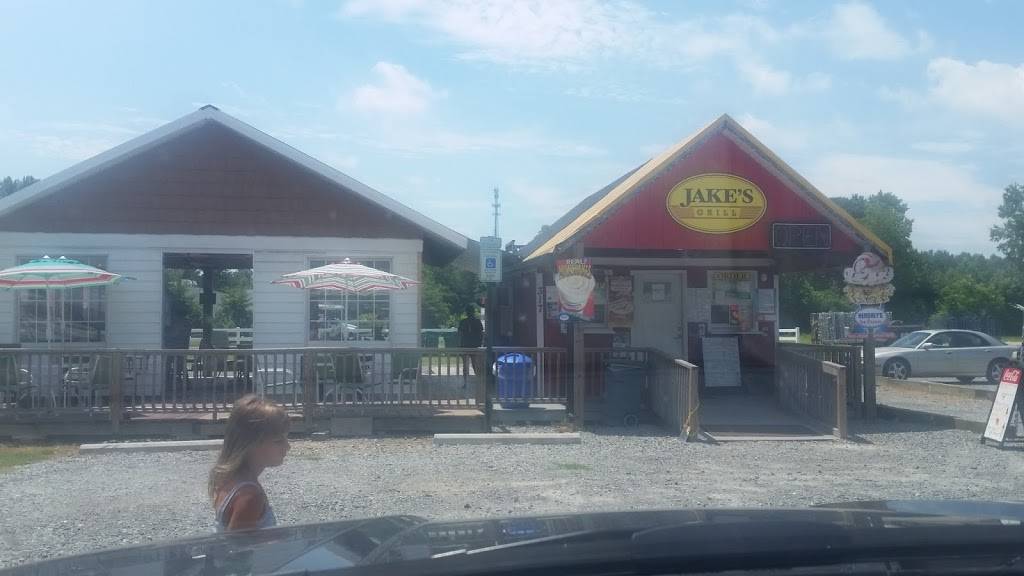 Jakes Grill | restaurant | 319 US-301, Selma, NC 27576, USA | 9192844444 OR +1 919-284-4444