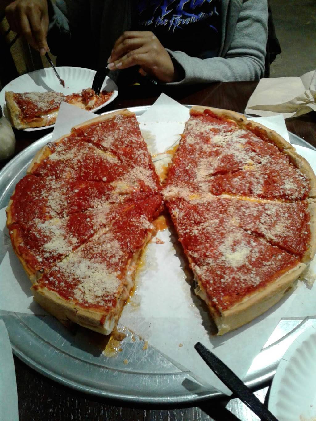 Bacci Pizzeria | meal delivery | 4235, 2301 W Taylor St, Chicago, IL 60612, USA | 3124559000 OR +1 312-455-9000