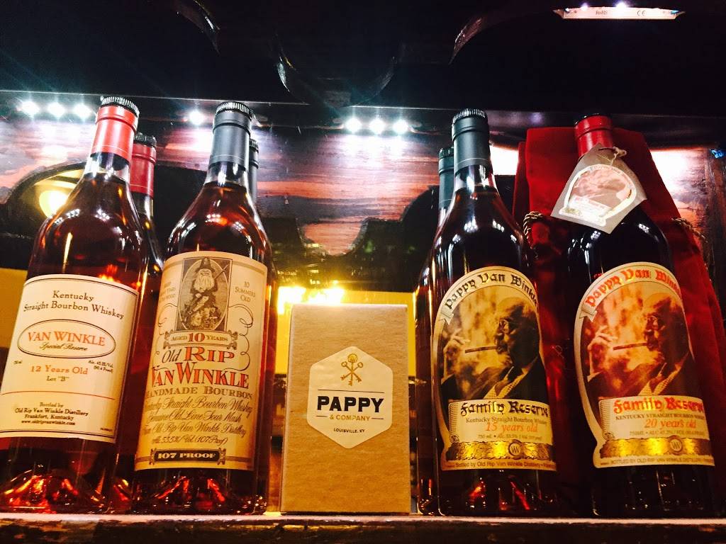 Churchills Food and Spirits | restaurant | 340 Saginaw St, Flint, MI 48502, USA | 8102383800 OR +1 810-238-3800