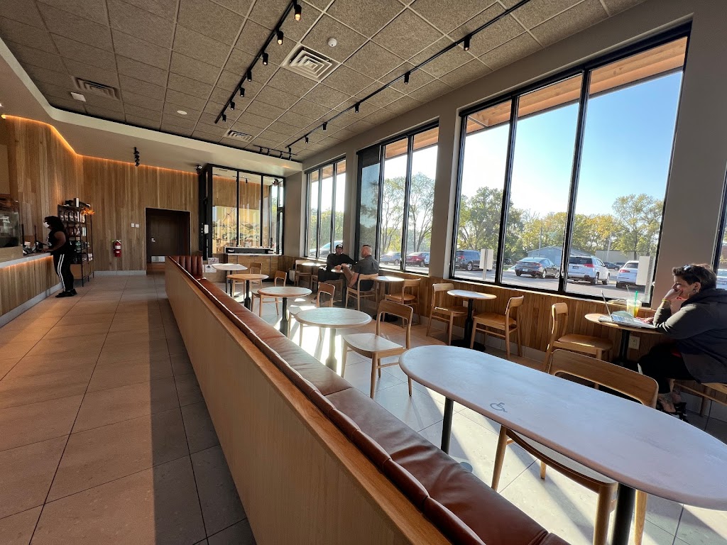 Starbucks | cafe | 2503 S Stoughton Rd, Madison, WI 53716, USA | 6083943077 OR +1 608-394-3077