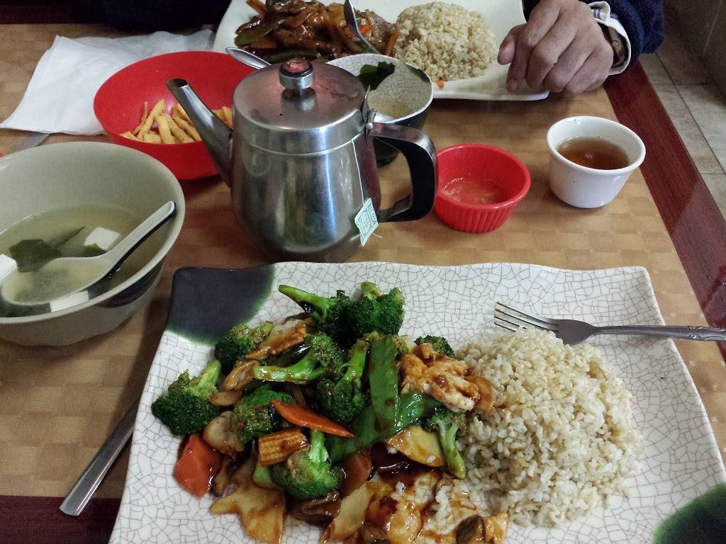 Asian Express | restaurant | 26670 Centerview Dr #15, Millsboro, DE 19966, USA | 3029330889 OR +1 302-933-0889