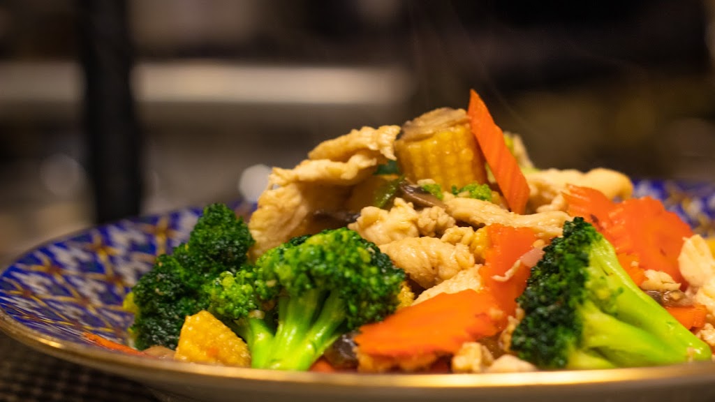 Authentic Thai Kitchen | restaurant | 4500 N 12th St, Phoenix, AZ 85014, USA | 6022775065 OR +1 602-277-5065