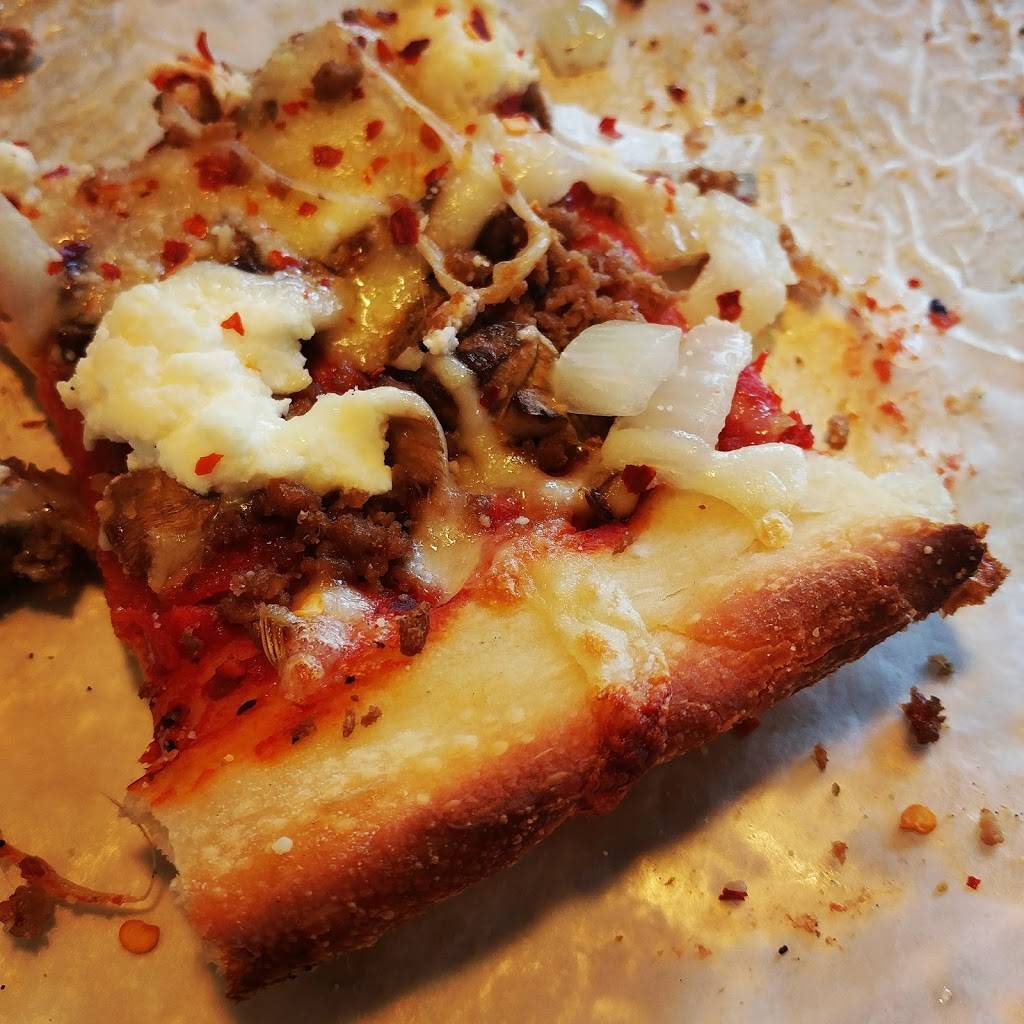 Pizza 51 | restaurant | 5060 Oak St, Kansas City, MO 64112, USA | 8165311151 OR +1 816-531-1151