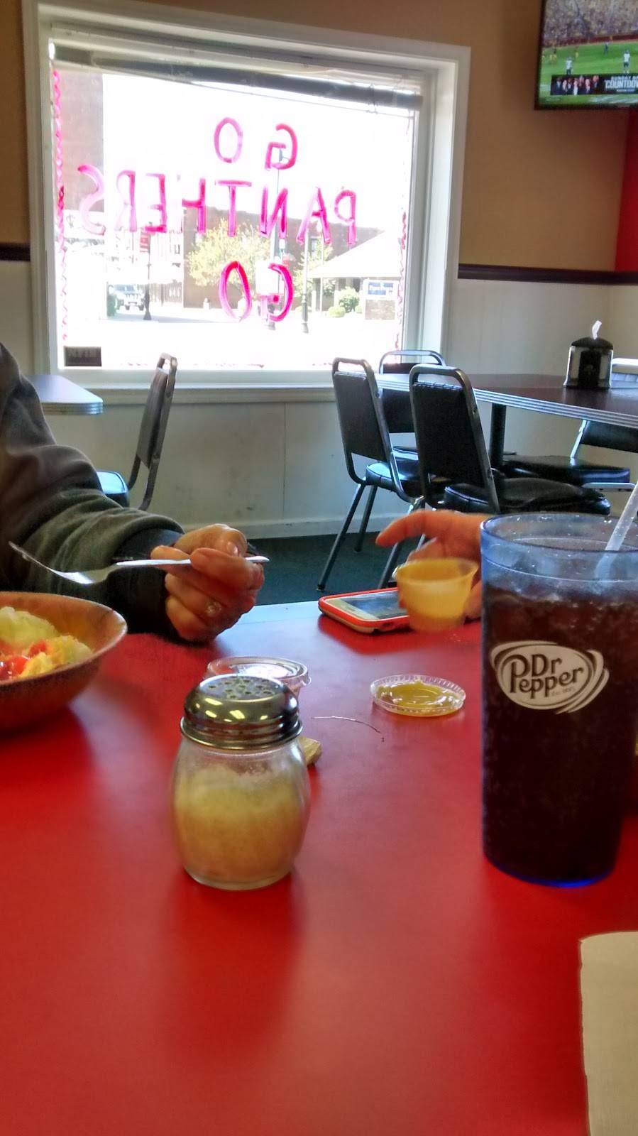 Pisanellos Pizza | restaurant | 211 E Main St, McComb, OH 45858, USA | 4192930008 OR +1 419-293-0008