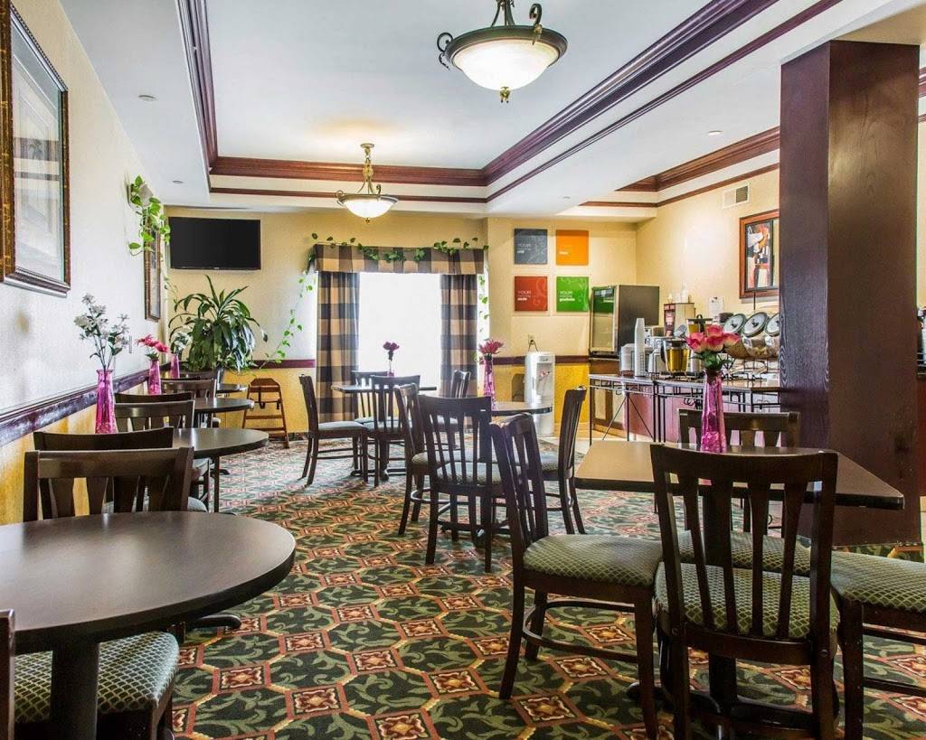 Comfort Inn East Windsor - Springfield | restaurant | 141 Prospect Hill Rd, East Windsor, CT 06088, USA | 8602545383 OR +1 860-254-5383