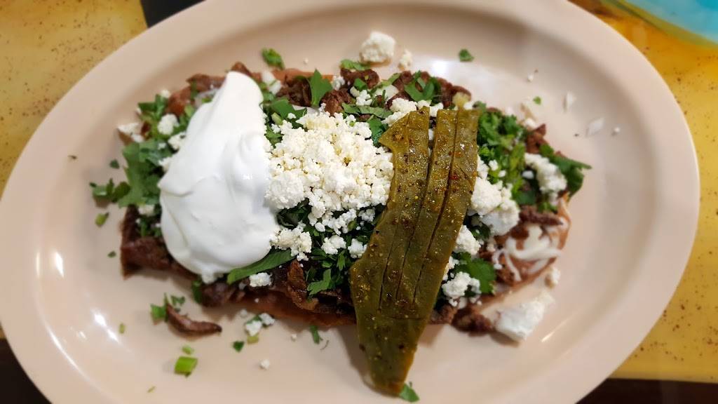 The Famous Taco | restaurant | 4104 N Clinton St, Fort Wayne, IN 46805, USA | 2604802400 OR +1 260-480-2400