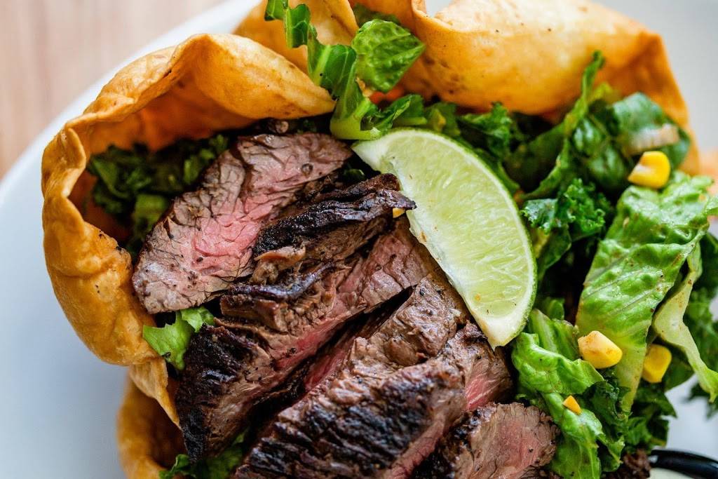 Fusion Eats | restaurant | 9 Greenway Plaza #150, Houston, TX 77046, USA | 7134222882 OR +1 713-422-2882