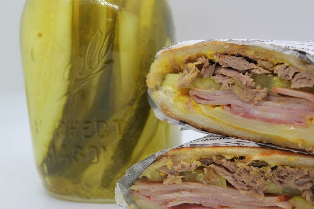 Hot off the Press | restaurant | 1 State St, Erie, PA 16507, USA | 8143846007 OR +1 814-384-6007