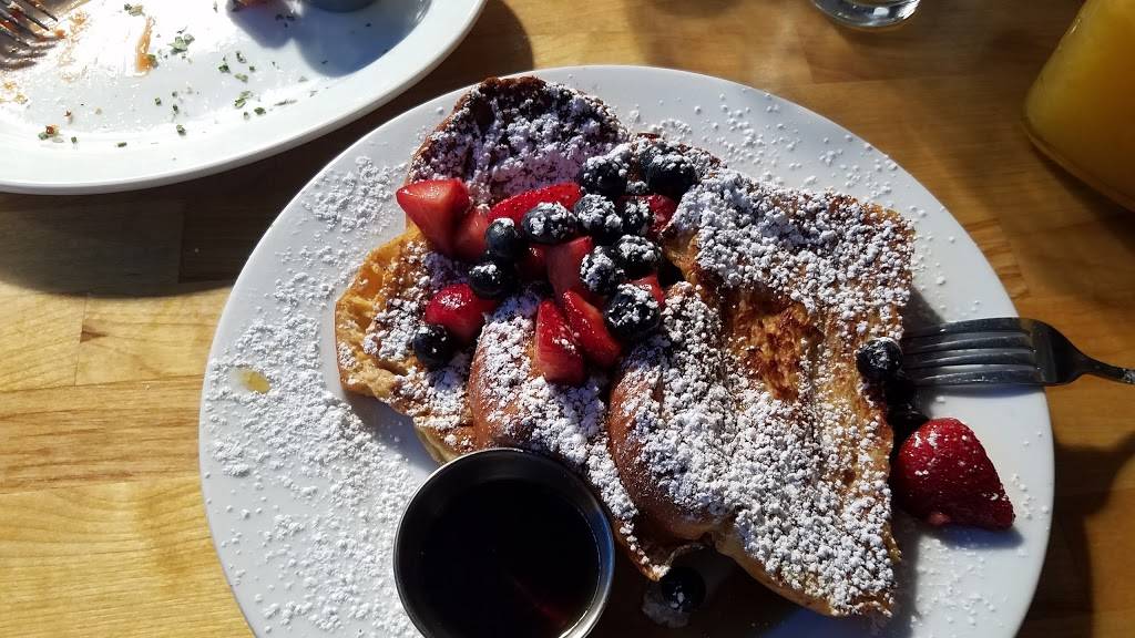 Randolph Beer WBURG | restaurant | 104 S 4th St, Brooklyn, NY 11249, USA | 6463833623 OR +1 646-383-3623