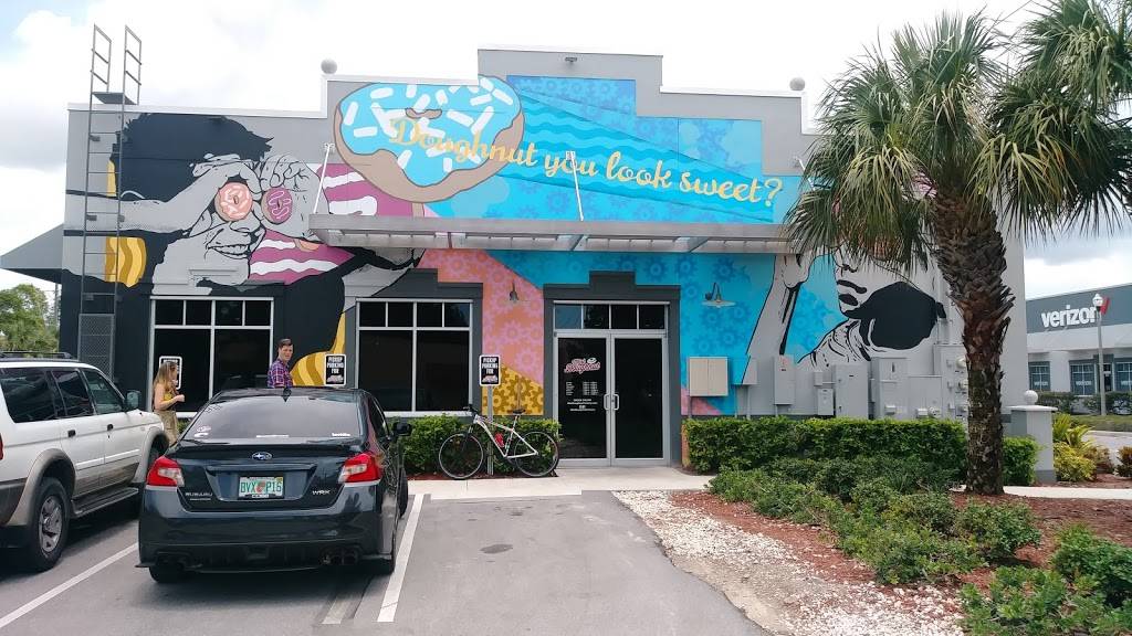 Mini Doughnut Factory - St Pete | restaurant | 730 4th St N, St. Petersburg, FL 33701, USA | 7272587531 OR +1 727-258-7531