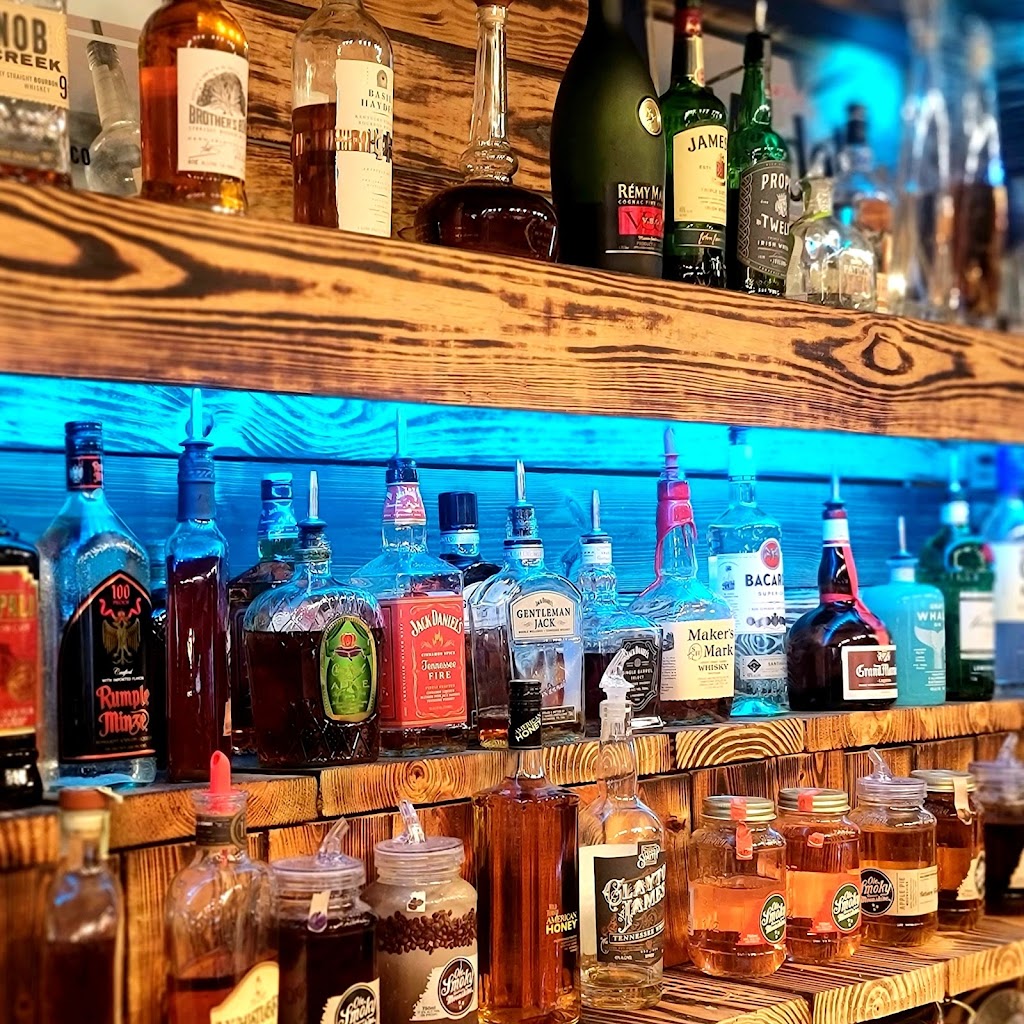 The Parkstone Grille | restaurant | 224 Parkstone Pl, Jackson, TN 38305, USA | 7313000132 OR +1 731-300-0132