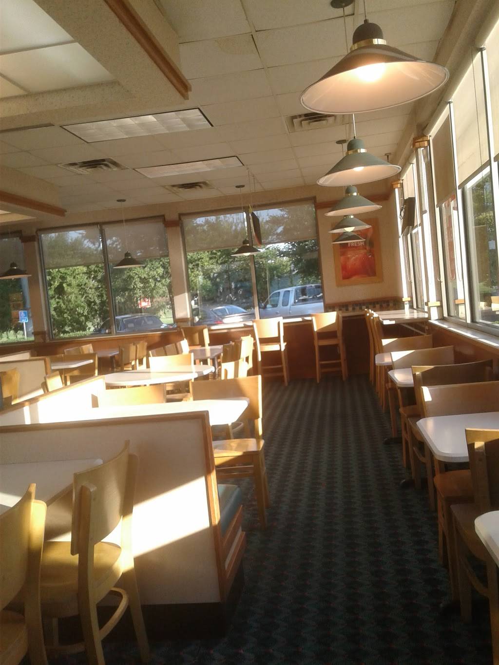 Wendys | restaurant | 510 S Beckley Ave, Dallas, TX 75203, USA | 2146664893 OR +1 214-666-4893