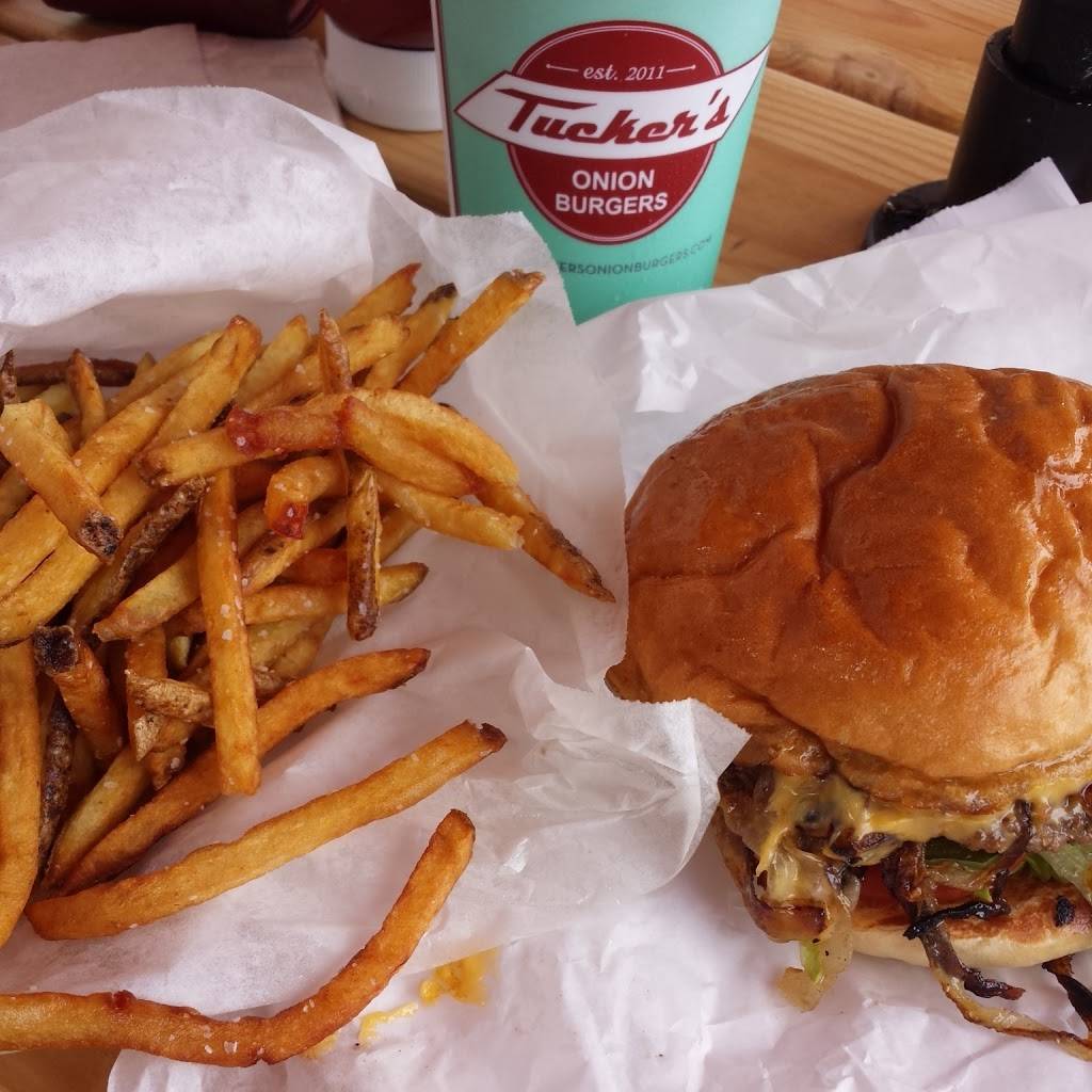 Tuckers Onion Burgers | restaurant | 15001 N May Ave, Oklahoma City, OK 73134, USA | 4052545555 OR +1 405-254-5555