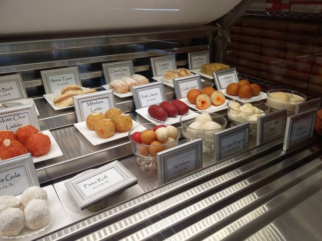 Premium Sweets | restaurant | 4099 Erin Mills Pkwy, Mississauga, ON L5L 3P9, Canada | 9056075688 OR +1 905-607-5688