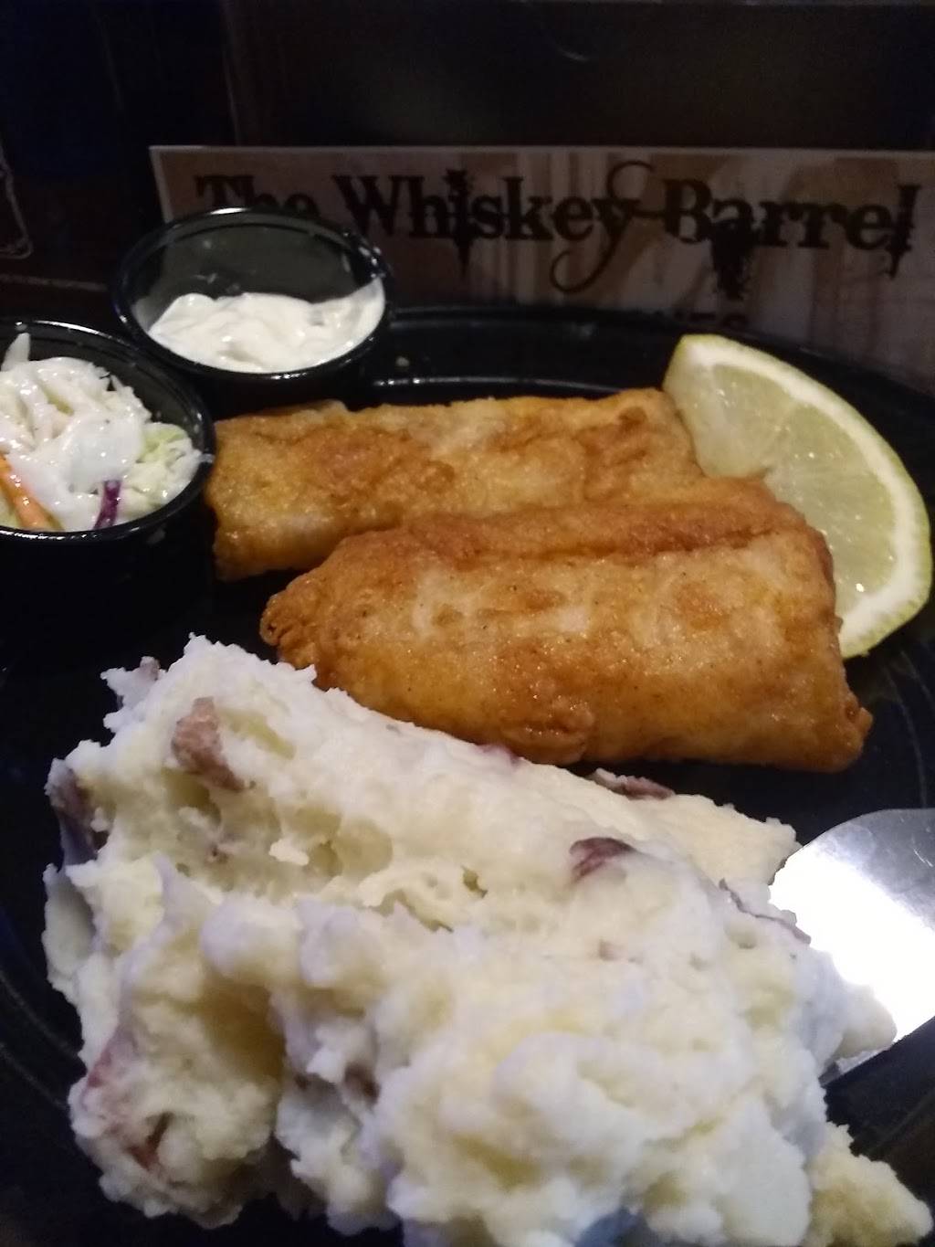 The Whiskey Barrel | restaurant | 316 De Witt St, Portage, WI 53901, USA | 6087451099 OR +1 608-745-1099