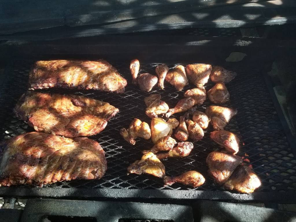 Dennis Barbeque | restaurant | 3639 San Sebastian Dr, Hephzibah, GA 30815, USA | 7067905477 OR +1 706-790-5477