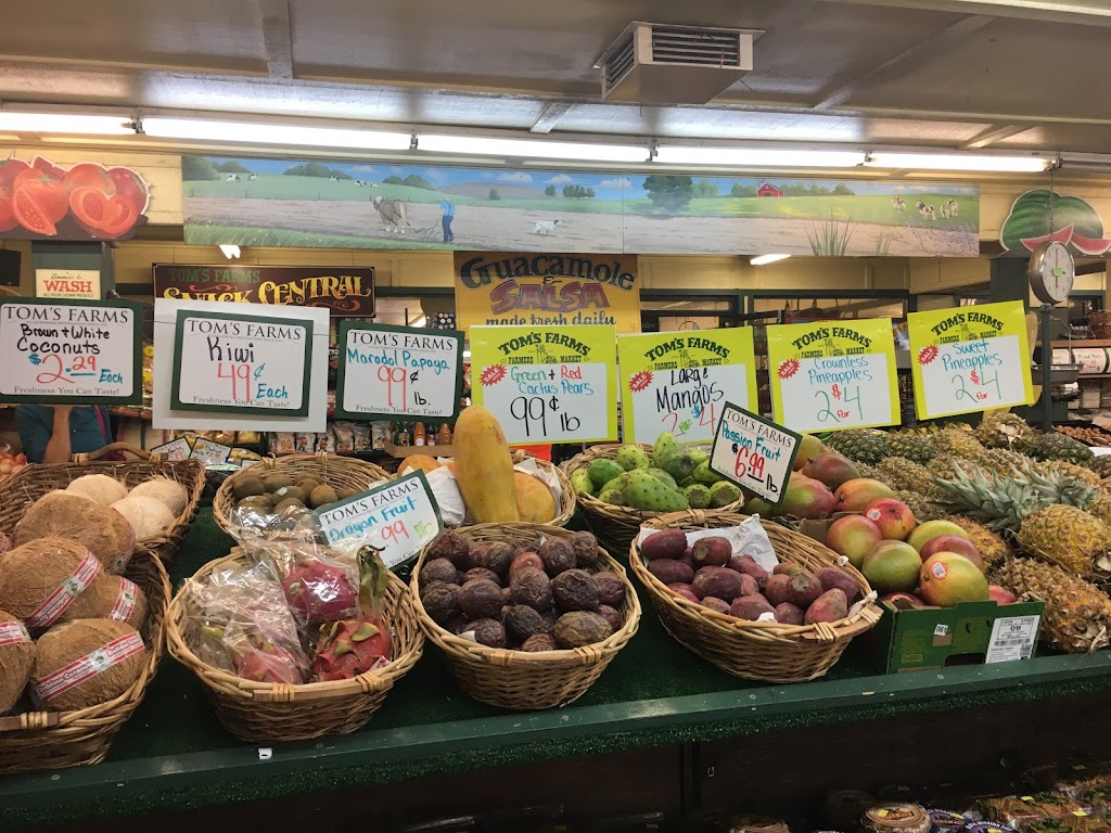 Toms Farms | restaurant | 23900 Temescal Canyon Rd, Temescal Valley, CA 92883, USA | 9512774422 OR +1 951-277-4422