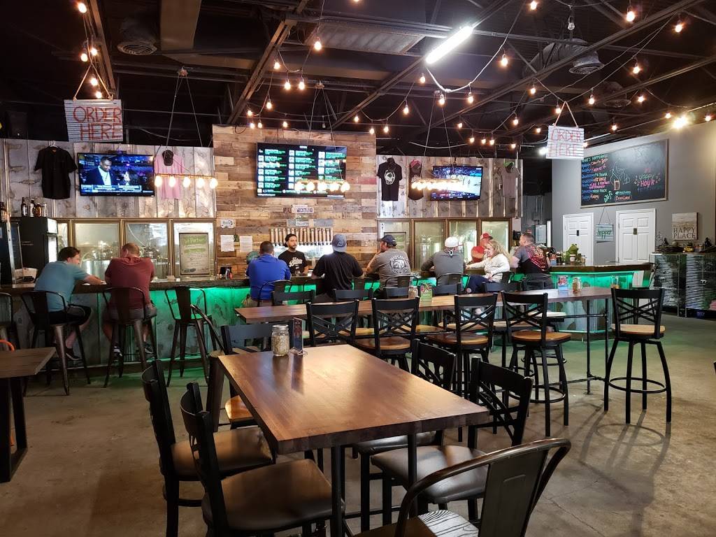 Bullfrog Creek Brewing Co. | restaurant | 3632 Lithia Pinecrest Rd, Valrico, FL 33596, USA | 8137038835 OR +1 813-703-8835