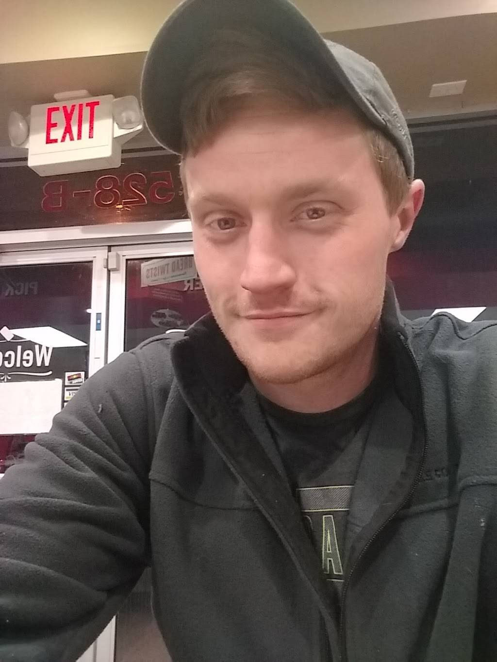 Dominos Pizza | meal delivery | 528 Hawthorne Dr # B, Yadkinville, NC 27055, USA | 3366794444 OR +1 336-679-4444