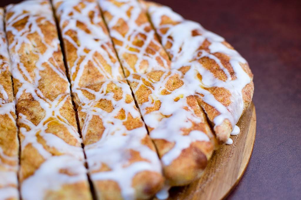 Carmonis Pizza | meal delivery | 42787 Woodward Ave, Bloomfield Twp, MI 48304, USA | 2482203333 OR +1 248-220-3333