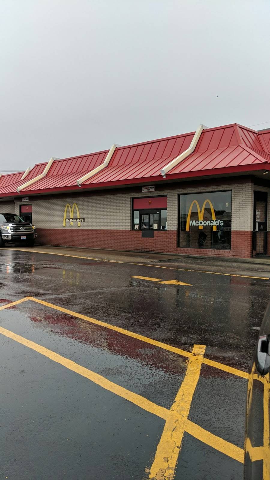 McDonalds | cafe | 4883 OH-125, Georgetown, OH 45121, USA | 9373786790 OR +1 937-378-6790