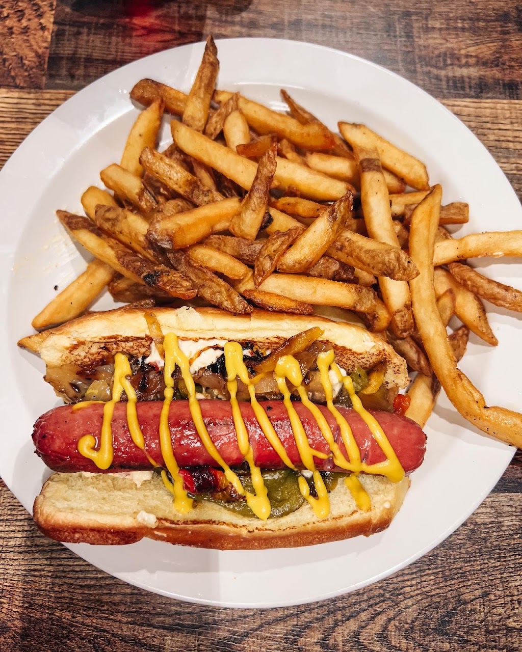 Kelleys Tavern | restaurant | 628 E E Butler Pkwy, Gainesville, GA 30501, USA | 6786965233 OR +1 678-696-5233