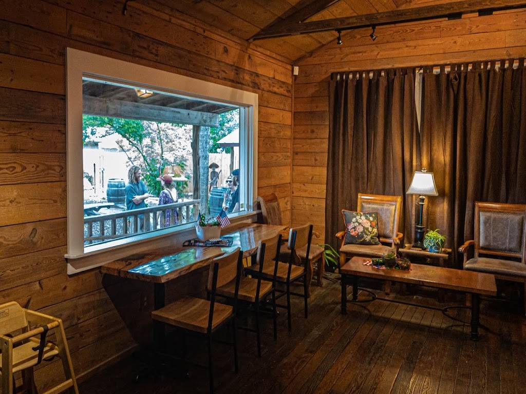 Longleaf Craft Kitchen & Bar | restaurant | 314 Wimberley Square, Wimberley, TX 78676, United States | 5128423044 OR +1 512-842-3044