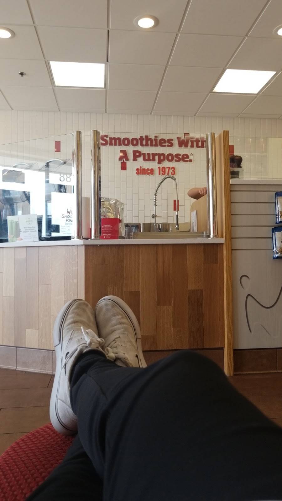 Smoothie King | meal delivery | 8825 State Line Rd, Kansas City, MO 64114, USA | 8163330404 OR +1 816-333-0404