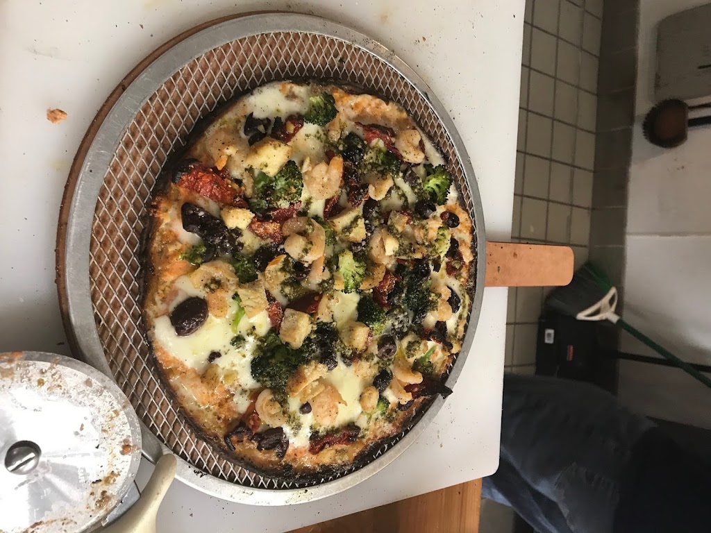 Bonfire Pizza | restaurant | 1741 E 9 Mile Rd #8, Pensacola, FL 32514, USA | 8503841003 OR +1 850-384-1003