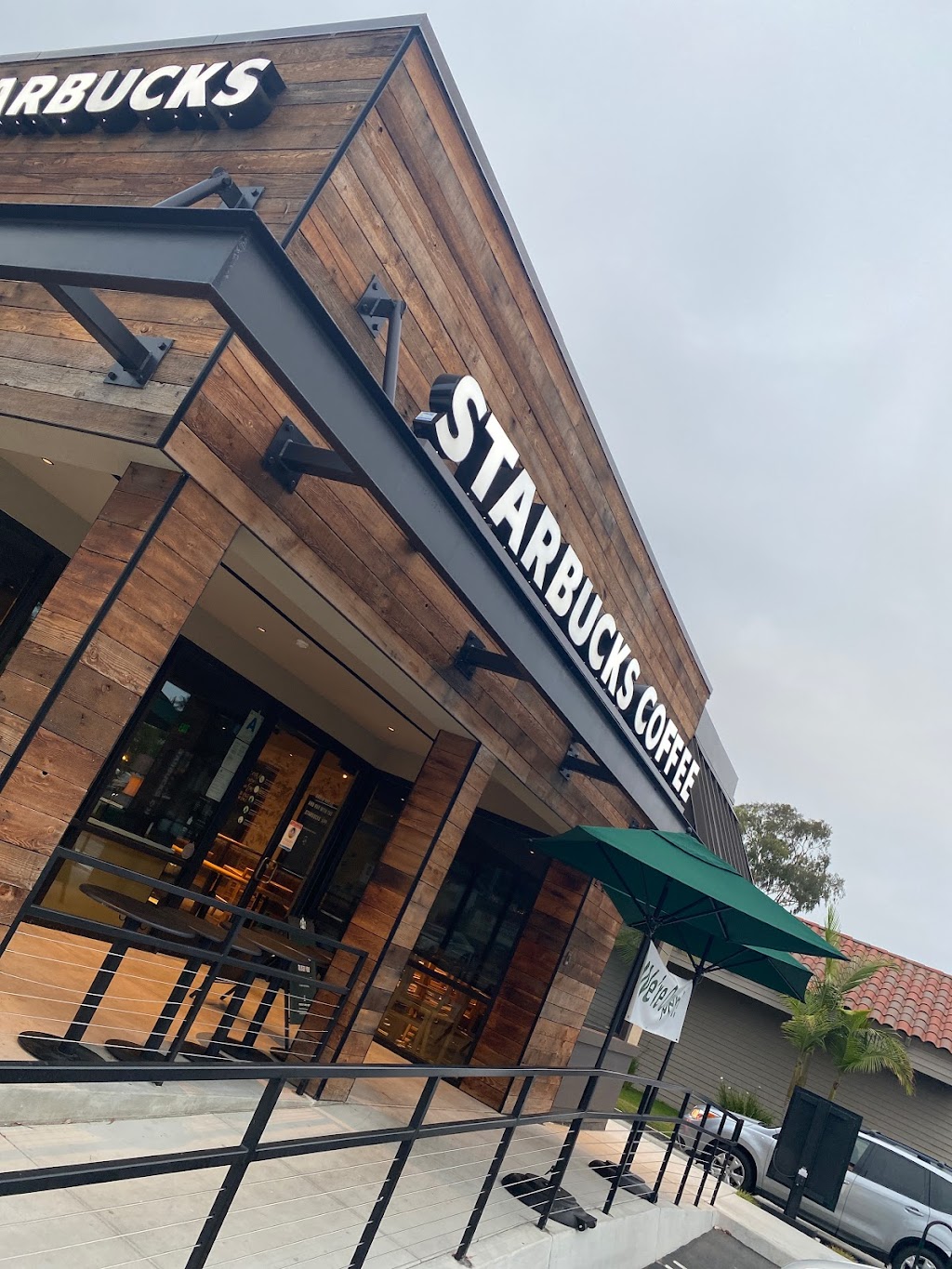 Starbucks | cafe | 266 N El Camino Real, Encinitas, CA 92024, USA | 7606342885 OR +1 760-634-2885