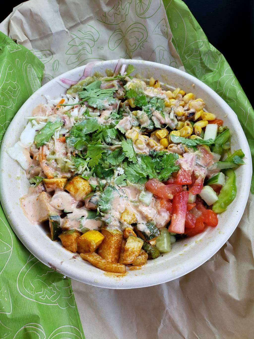 Mucho Burrito Fresh Mexican Grill | restaurant | 223 North Service Rd W, Oakville, ON L6M 2G2, Canada | 9053382002 OR +1 905-338-2002